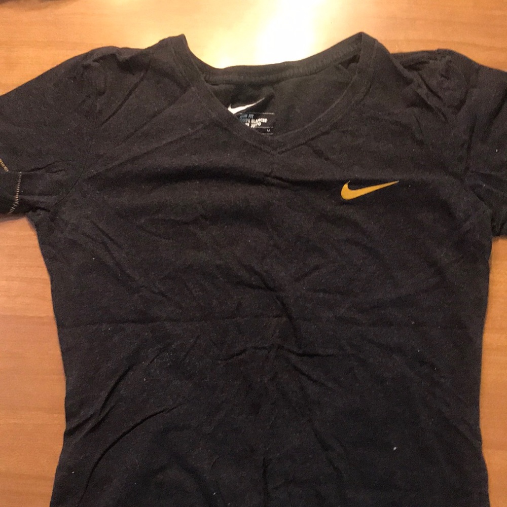 Dark grey Nike short sleeve. Athletic shirt